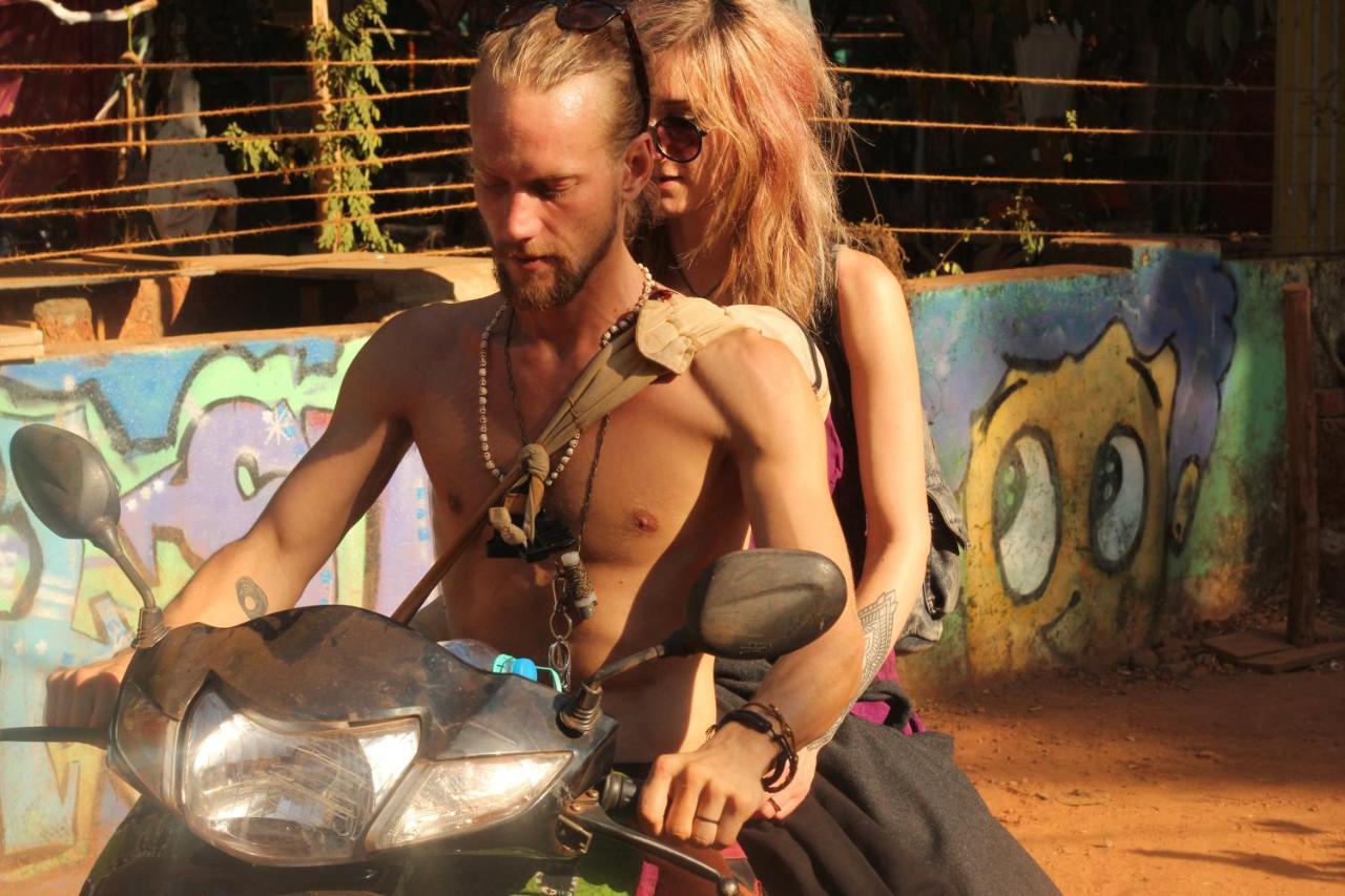 Namahstay Eco Hostel & Coworking & Art Community Space Arambol Extérieur photo