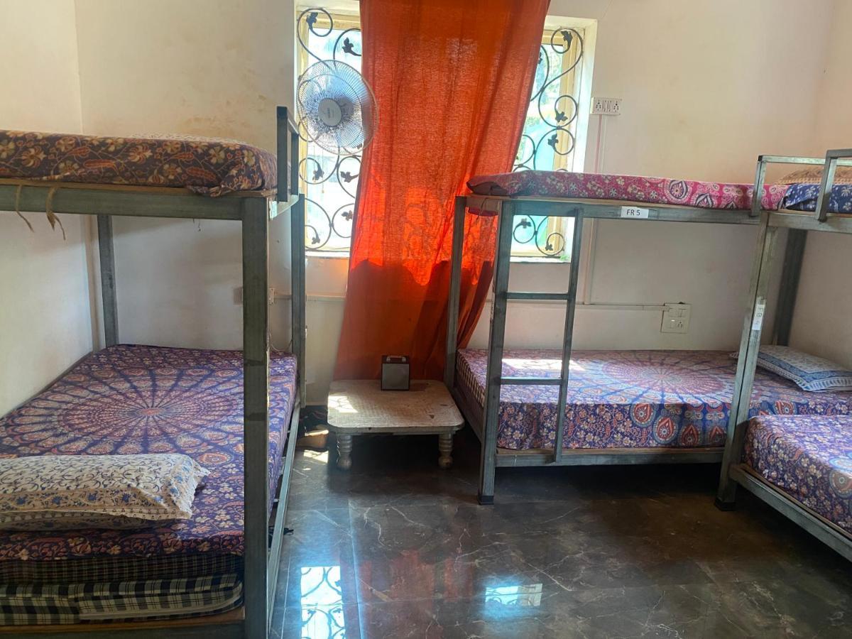 Namahstay Eco Hostel & Coworking & Art Community Space Arambol Extérieur photo