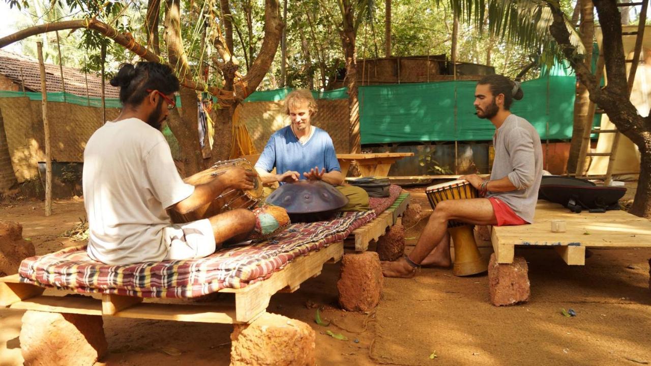 Namahstay Eco Hostel & Coworking & Art Community Space Arambol Extérieur photo